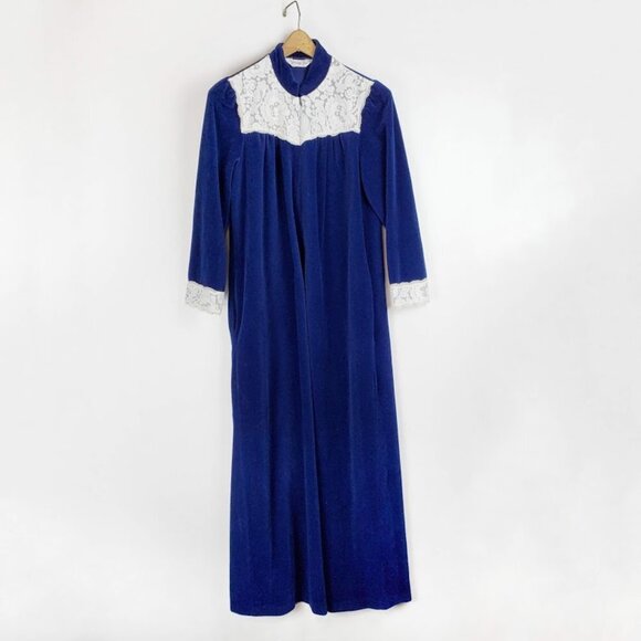 Vanity Fair Housecoat Half Zip Robe Vintage Blue Velour Lace Modest Size XS - Picture 8 of 8